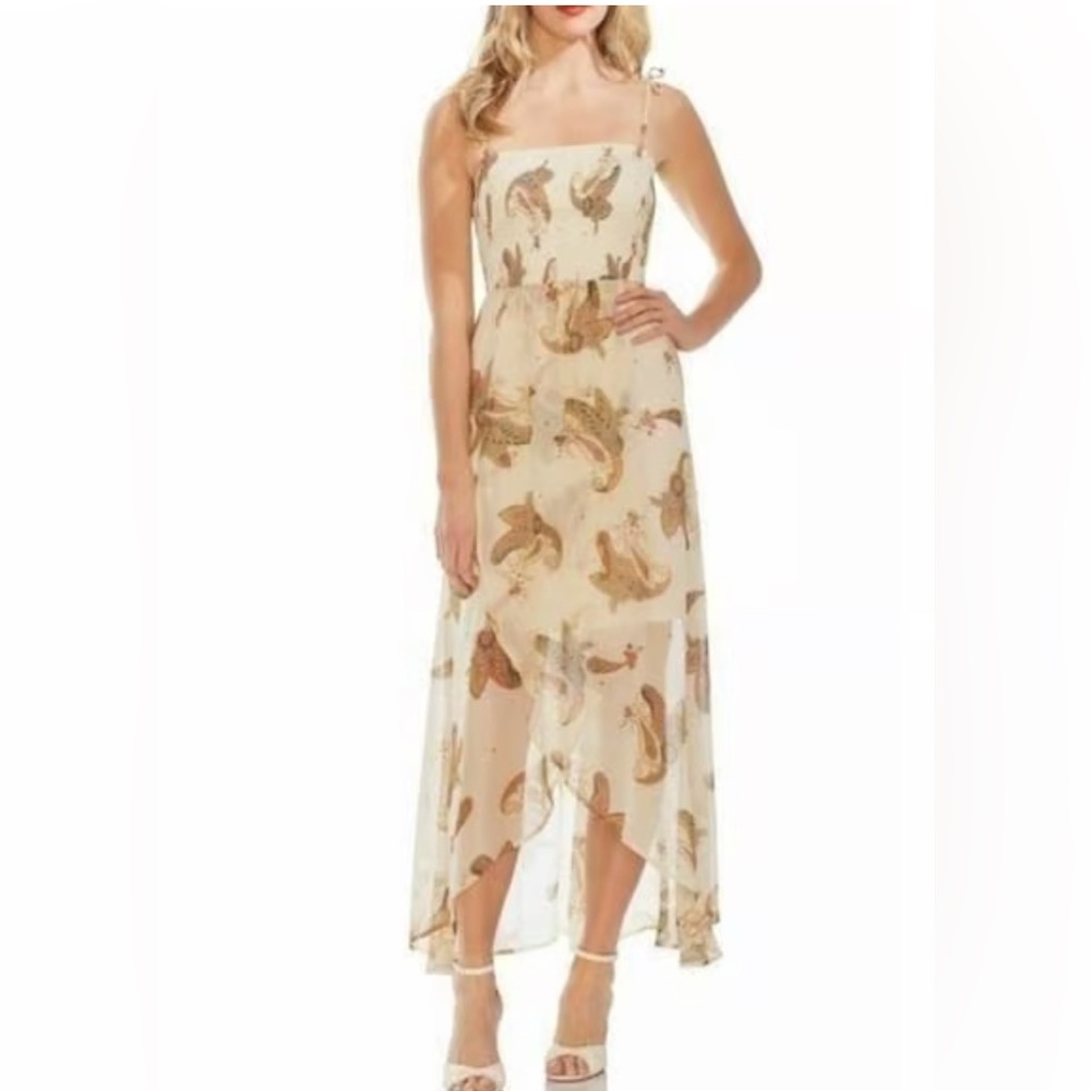 NWOT Vince Camuto Size XS Smocked Cream Dress